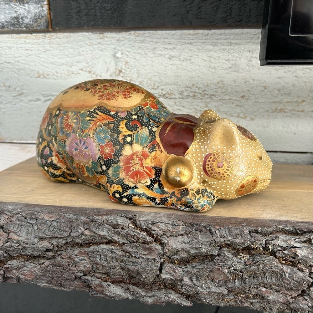 Vintage chinoiserie Colourful Floral Cat Figurine home decor 🐱 - Picture 3 of 7